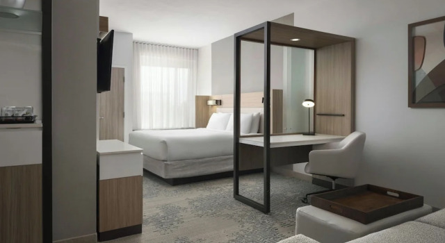 SpringHill Suites Troy Dayton, Buchen Sie Hotel Troy Ohio
