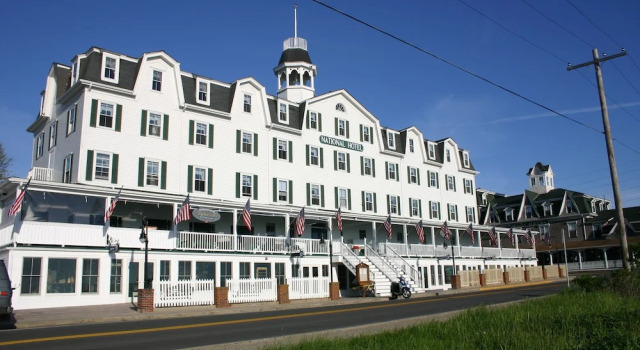 National Hotel, Забронировать Отель Отели Нью-Шорхэм 3 звезды, рядом с Clayhead Nature Trail, 3*