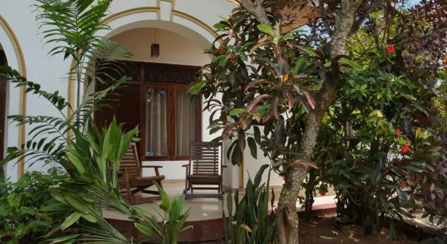Tandem Guesthouse, Забронировать Отель Недорогие отели Хиккадува, рядом с Коралловый риф Хиккадувы, недорого