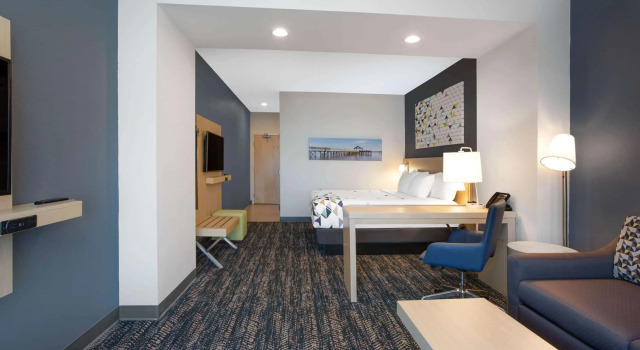 La Quinta Inn & Suites by Wyndham Manassas, VA- Dulles Airport, Забронировать Отель Манассас Washington DC Metropolitan area