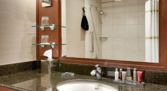 Четырёхместный номер Standard Salt Lake City Marriott University Park