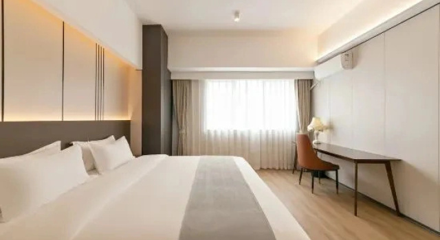 Люкс Ashton Garden Hotel