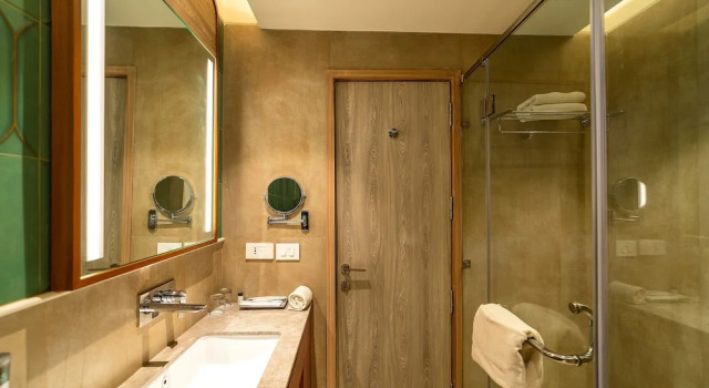 Номер Premium Nidhivan Sarovar Portico Vrindavan