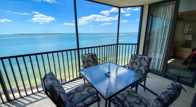 Номер Standard Resort Harbour Properties