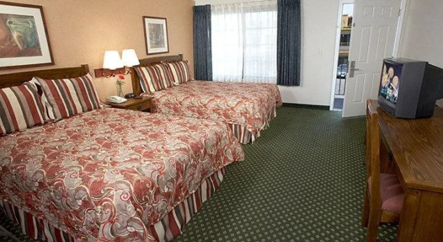 Park Vue Inn, Забронировать Отель СПА-отели Анахайм, рядом с Anaheim Gardenwalk, SPA-услуги