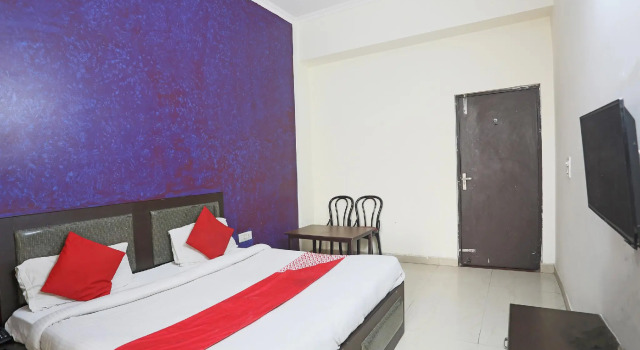 OYO 19664 Aman Hotel