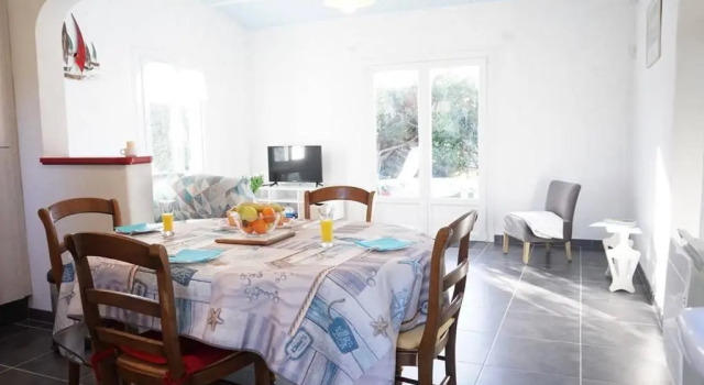 Maison de vacances à 600m de la plage, jardin clos, terrasse plein sud, 5 couchages, Noirmoutier - FR-1-224B-618, Забронировать Отель Нуармутье-ан-л'Иль Nourmoutier