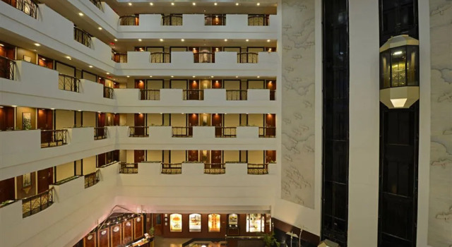 Sun-n-Sand, Varaa Hotelli Hotellit New Delhi uima-altaalla, Uima-allas