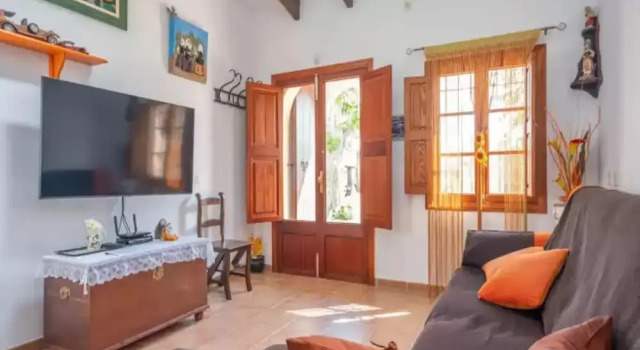 Can Pintat - Villa With Private Pool, Rezerwuj Willa Hotele w Majorka z parkingiem, Parking