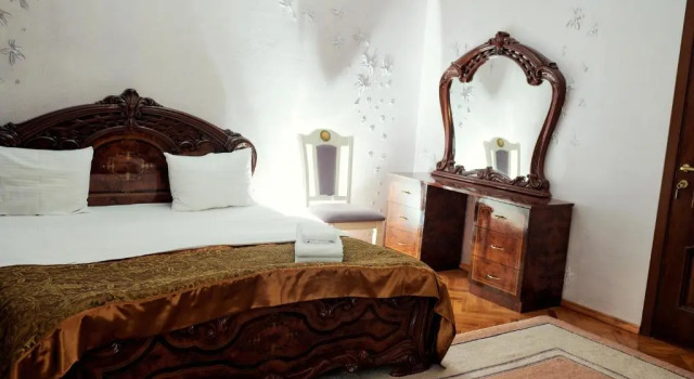 Suite Hotel EZIO
