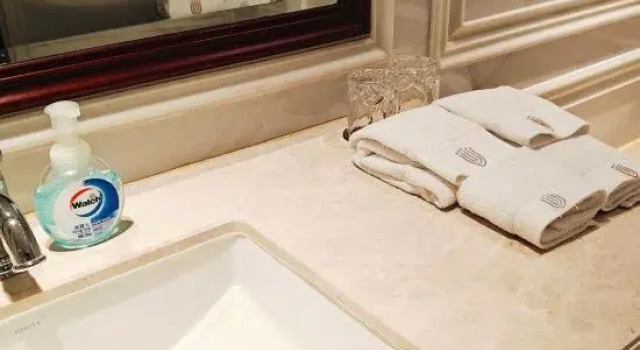 Люкс Slender West Lake Zhongji Executive Apartments