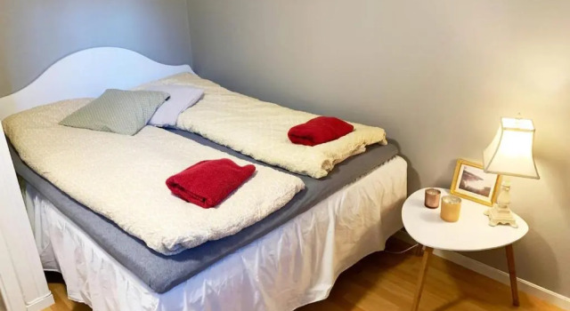 Апартаменты Newly renovated basement apartment