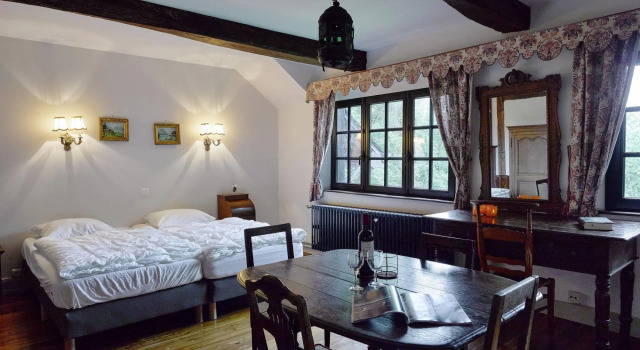 Spacious Villa in Liège, Забронировать Вилла Коттеджи Спа, Коттедж