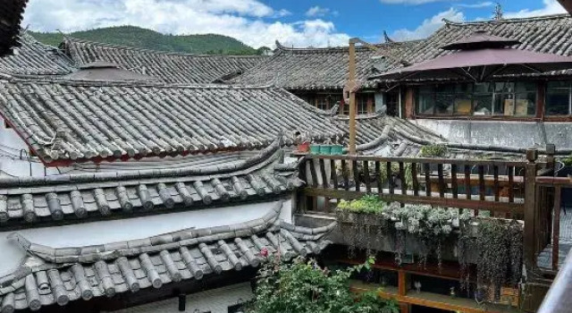 Lijiang Huanxiao Tuyuan LOL Inn, Забронировать Отель Лицзян Юньнань, рядом с Улица Сквер-стрит Древнего города Даянь