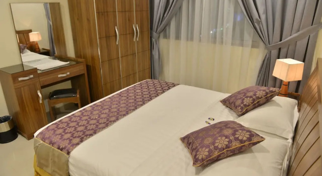 Студия с видом на город The First Tower Hotel Apartment