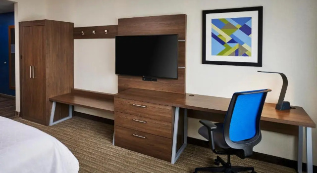 Четырёхместный номер Standard Holiday Inn Express Niagara-On-The-Lake by IHG
