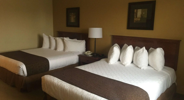 Четырёхместный люкс GrandStay Hotel and Suites