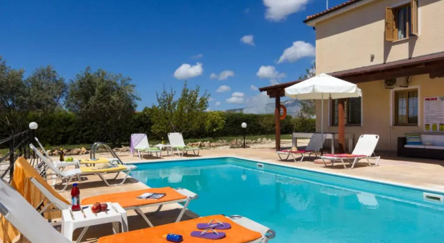 Вилла Panareti Coral Bay Villas