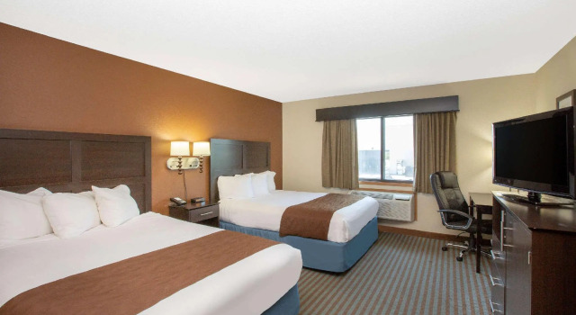 Четырёхместный номер Standard AmericInn by Wyndham Lincoln North