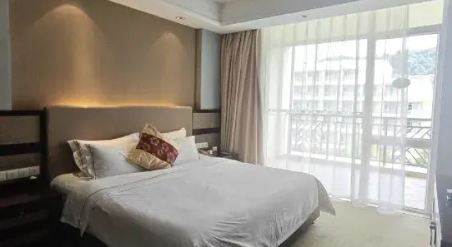 Люкс Executive Xihai Hot Spring Holiday Hotel
