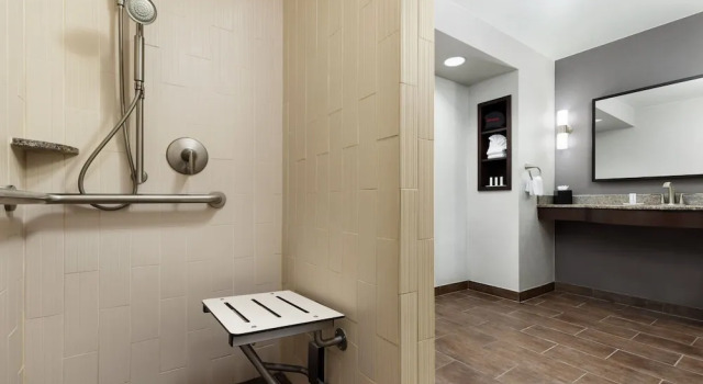 Номер Deluxe Courtyard by Marriott Los Angeles Woodland Hills