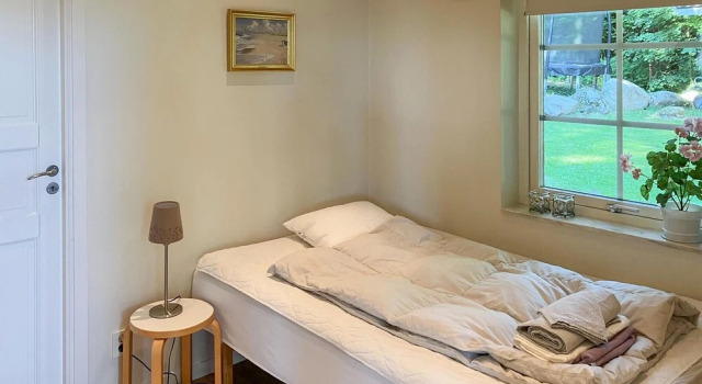 Beautiful Home in Höör With Wifi and 4 Bedrooms, Rezerwuj Hotel Hotele w Lagos z parkingiem, Parking
