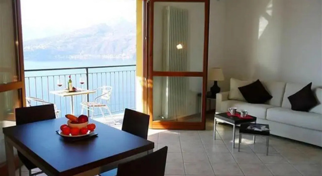 Апартаменты c 1 комнатой с балконом Vista dOro Apartments