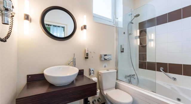 Двухместный номер Superior с видом на внутренний двор Best Western Hôtel Brittany La Baule Centre & Plages