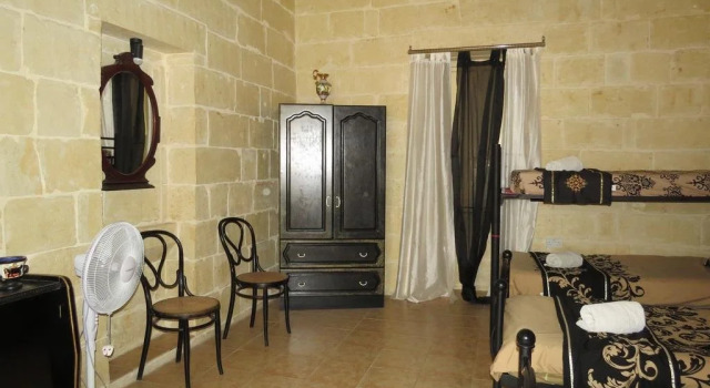 Calido Hogar, Varaa Hotelli Xaghra Gozo