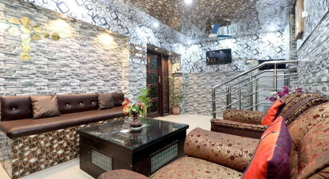 SPOT ON 29647 Hotel Heaven, Varaa Hotelli Ambala Haryana