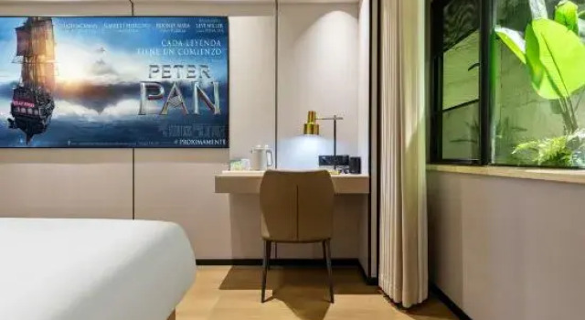 Тент Huayu Smart Hotel (Emeishan High-Speed Rail Station Branch)