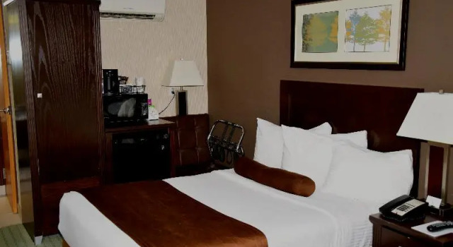 Номер Standard Coast Lethbridge Hotel & Conference Centre