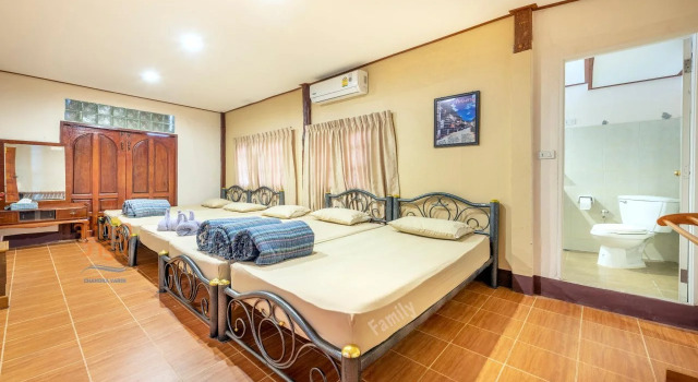 Chandra Varin Riverfront, Varaa Hotelli Hotellit North-Eastern Thailand pysäköinnillä, Pysäköinti