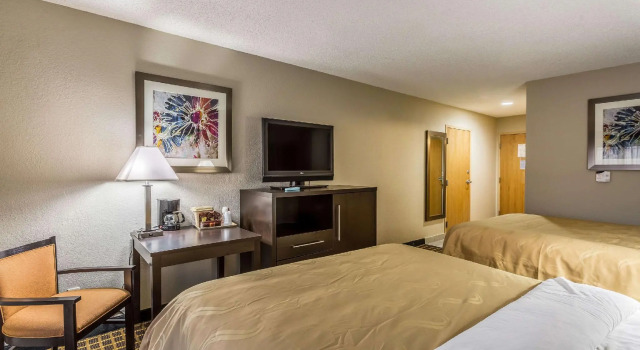 Четырёхместный номер Standard Quality Inn & Suites West El Paso I-10