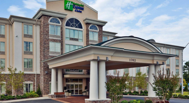 Holiday Inn Express Hotel & Suites Phenix City - Columbus by IHG, Boek Hotel Hotels in Georgia met ontbijt, Ontbijt
