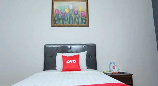 Tiara Guest House by OYO Rooms, Book Guesthouse Banjarmasin 