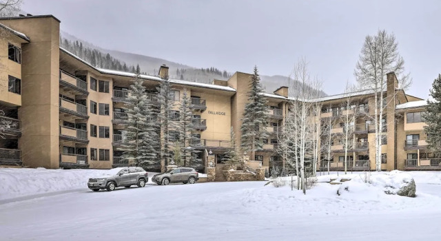 Апартаменты c 1 комнатой с балконом Remodeled Vail Condo w/ Hot Tub Access!