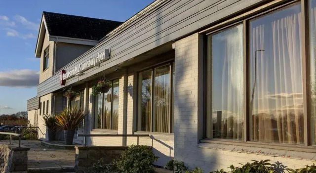 Mercure Preston Samlesbury, Забронировать Отель Бизнес-отели Англии, 4* 5*