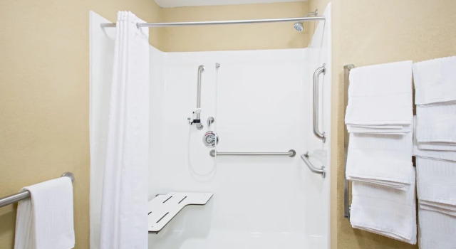 Люкс c 1 комнатой Candlewood Suites Pittsburgh-Cranberry by IHG