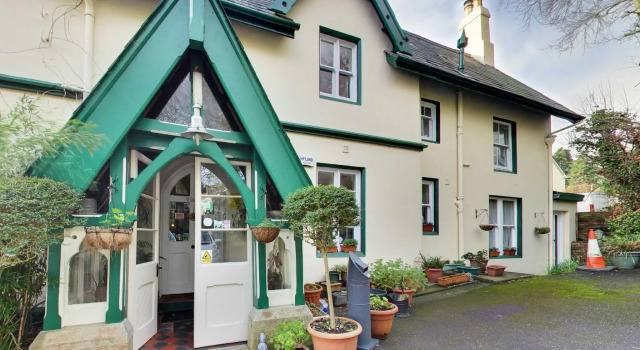 Трёхместный номер Standard Robin Hill House Heritage B&B