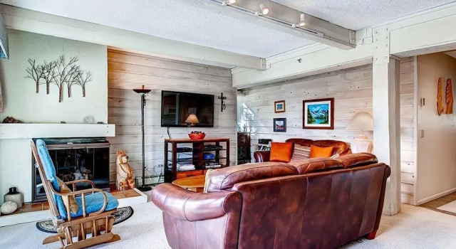 Snowmass Mountain Condos by Snowmass Vacations, Забронировать Апарт-отель Отели Горнолыжного курорта Аспен-Сноумас 4 звезды, 4*