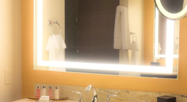 Номер Deluxe Legends Casino Hotel