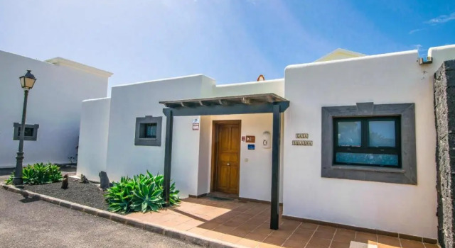 216 - Villa Helena by Villas Now Ltd