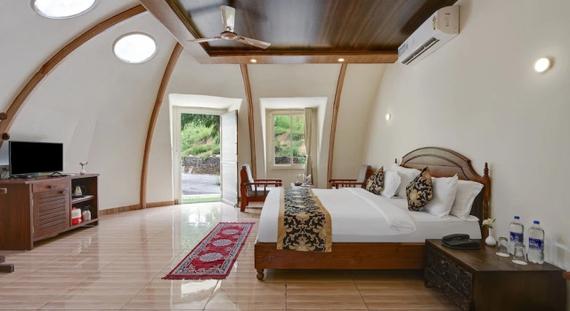 Kavish Holiday Hill Resort, Забронировать Курортный отель Отели штата Раджастхана с парковкой, Парковка