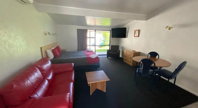 Студия Standard Grove Park Motor Lodge