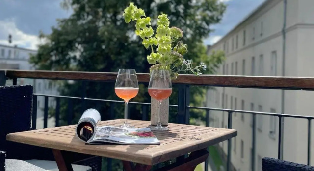 Двухместный номер Standard с балконом THE GREEN Rostock Apartment Hotel
