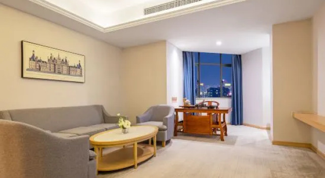 Люкс Superior Vienna International Hotel (Yichang East Railway Station Passenger Transport Center)
