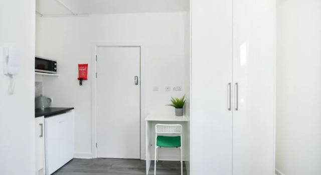 Waylen Street Suites