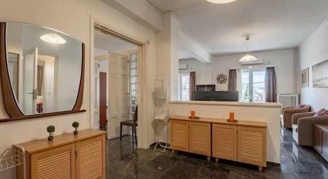Good Location Comfy 3bdr 125sqm, Забронировать Отель Отели Афины 3 звезды, рядом с Панорму, 3*