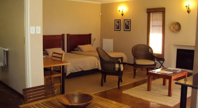 Kuhestan Farm Cottages, Book Landbrugsophold Hoteller i Magoebaskloof med parkering, Parkering
